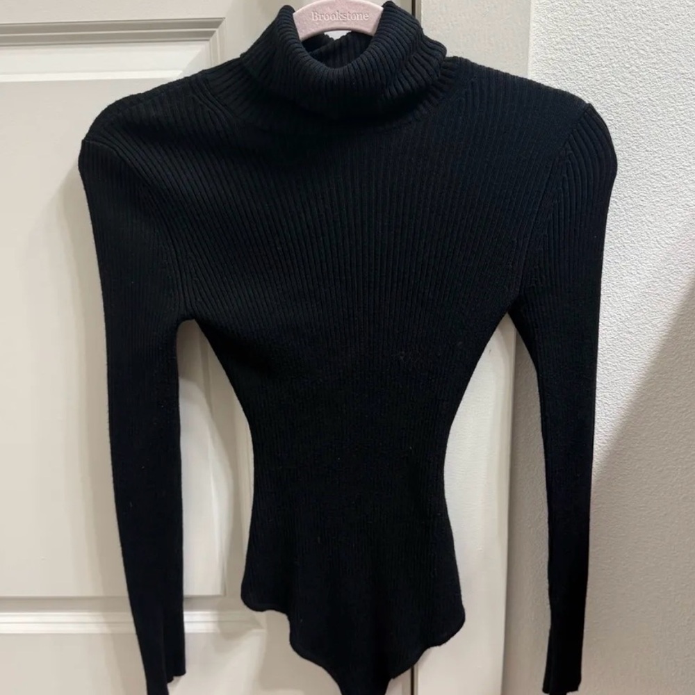 Abercrombie & Fitch Black Ribbed Turtleneck Bodysuit - Picture 2 of 4